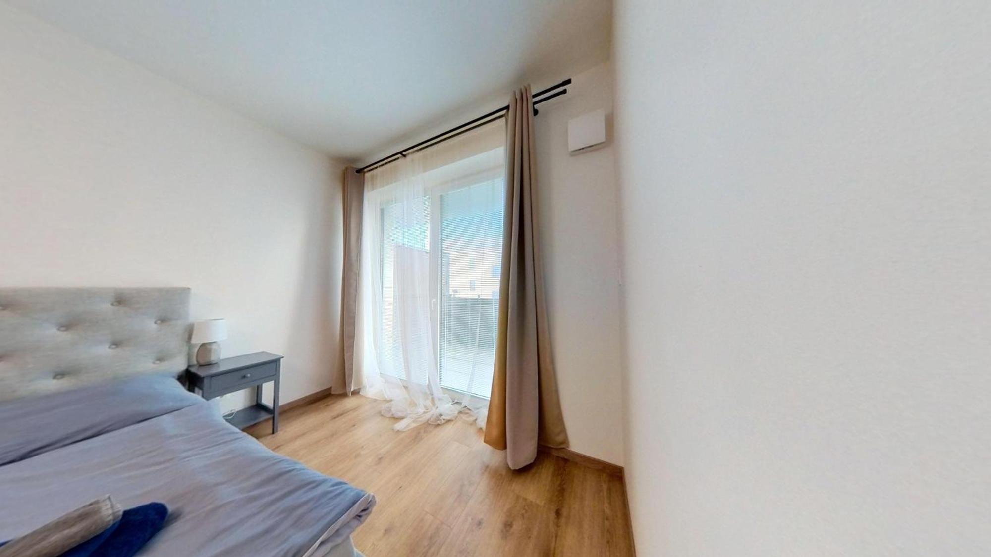 Air-Conditioned 2 Room Apartment, Balcony, New Building, 201 Rovinka Extérieur photo