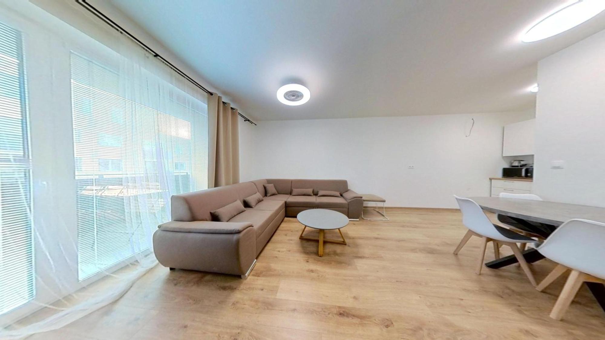 Air-Conditioned 2 Room Apartment, Balcony, New Building, 201 Rovinka Extérieur photo